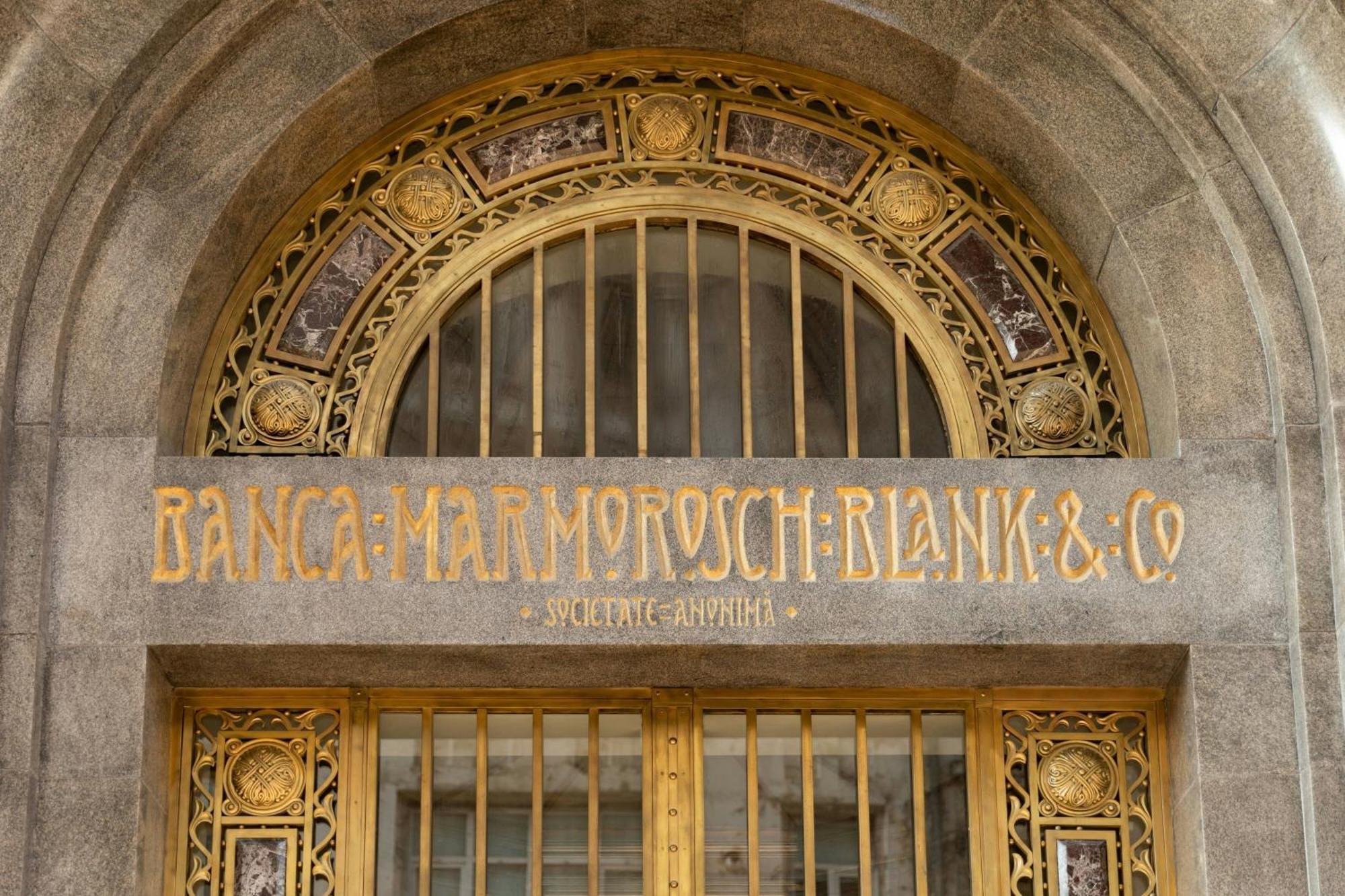 The Marmorosch Bucharest, Autograph Collection 호텔 외부 사진 The main entrance of the bank
